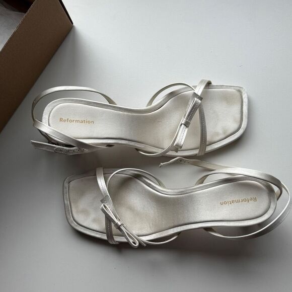 Used Reformation Esther Block Heeled Sandal, Ivory Satin, US women’s size: 8.5 - Picture 9 of 13